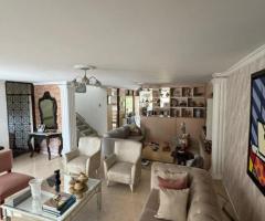 VENDO CASA GRANDE EN BARRIO EL SILENCIO